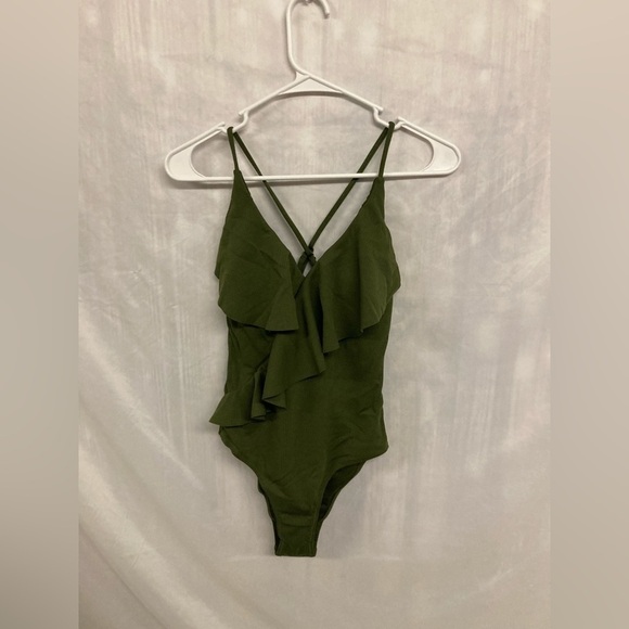 Cupshe one piece swimming suit - Picture 1 of 4